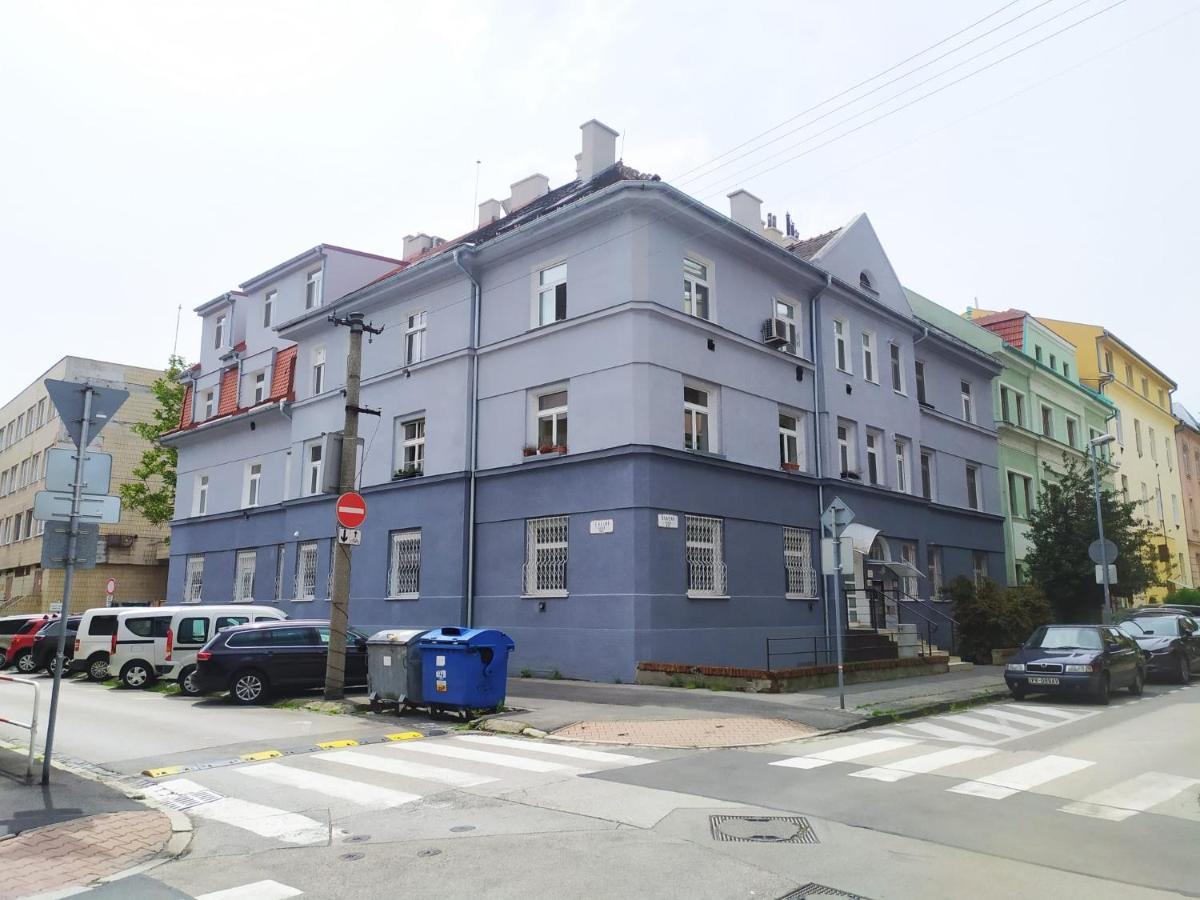 Pisqor Apartment - Self Check-In Bratislava Exterior photo