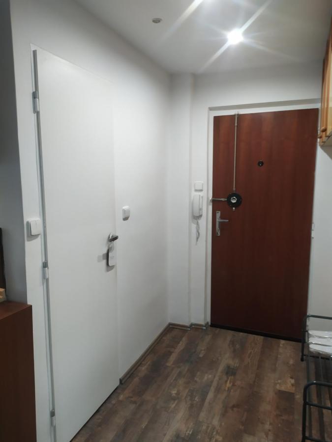 Pisqor Apartment - Self Check-In Bratislava Exterior photo